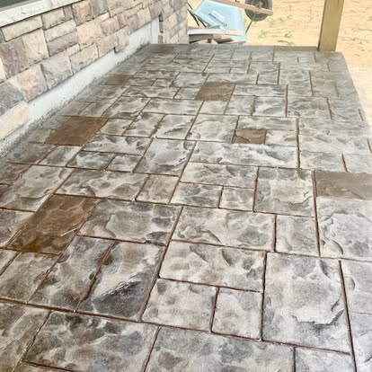 Covered Porch — Ashlar Pattern